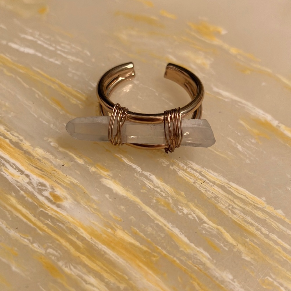Crystal bar ring